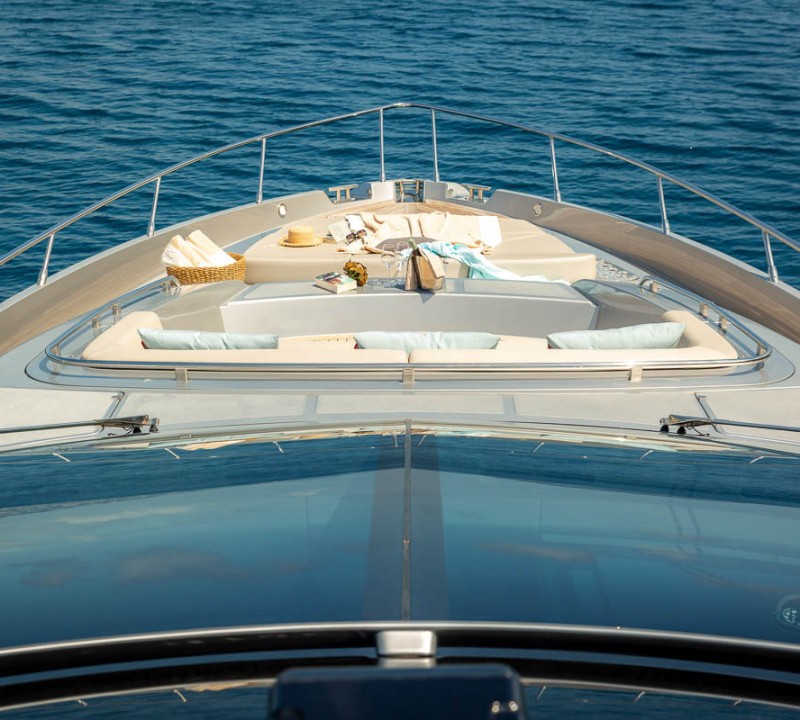 SOUL Yacht Charter Details, Riva | CHARTERWORLD Luxury Superyachts